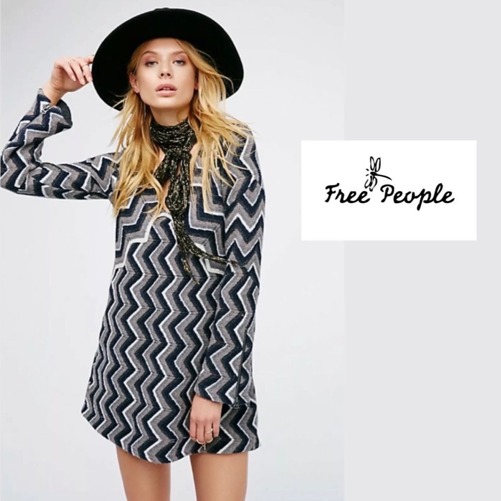 Free People Rhiannon Chevron V-neck Winter Wool Mini Dress size XS